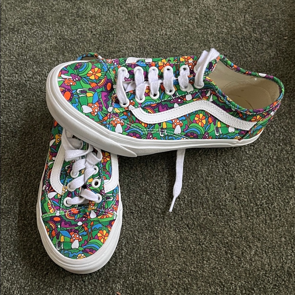 Vans Colorful Graphic Sneakers